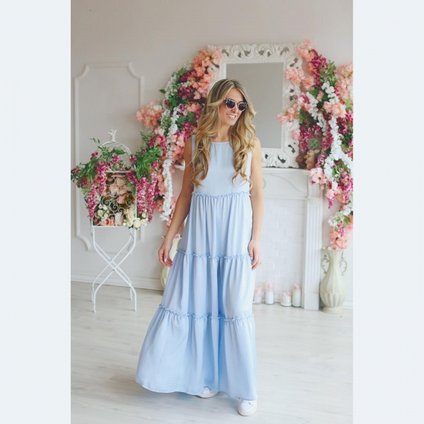 Dress model 12