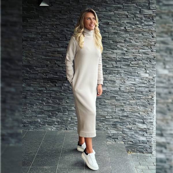 Dress model 34