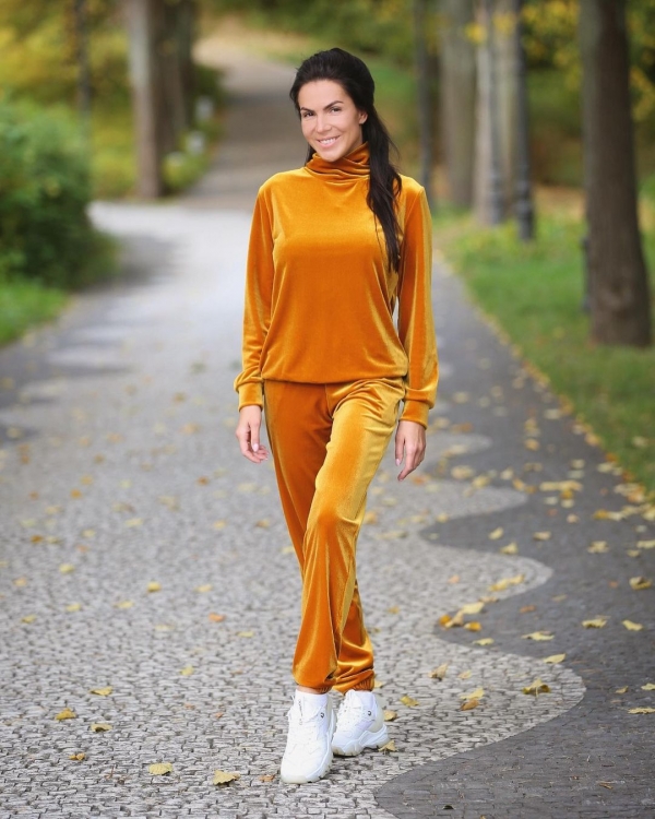 Sport suit model 14